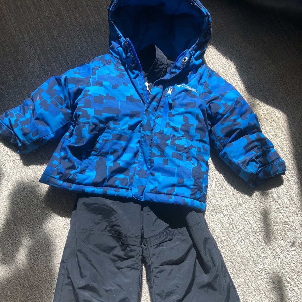 Snow suit
